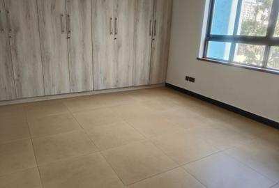 2 Bed Apartment with En Suite at Parklands - 4