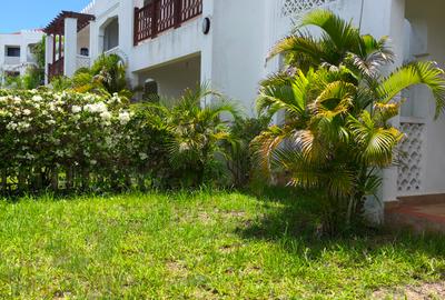 3 Bed Townhouse with En Suite at Sultan - 2