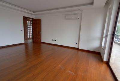 4 Bed Apartment with Gym in Westlands Area