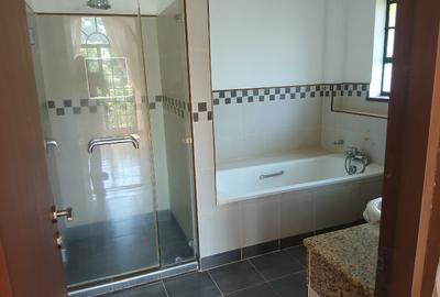 4 Bed Townhouse with En Suite in Runda - 4