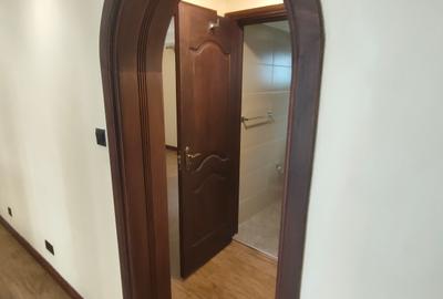 5 Bed Townhouse with En Suite in Lavington - 3