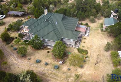 3 Bed House with En Suite at Naromoru - 3