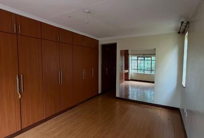 4 Bed Townhouse with En Suite at Lavington Green - 3
