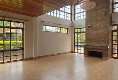 5 Bed House with En Suite in Runda - 4