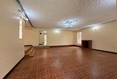 4 Bed House with En Suite in Karen - 4