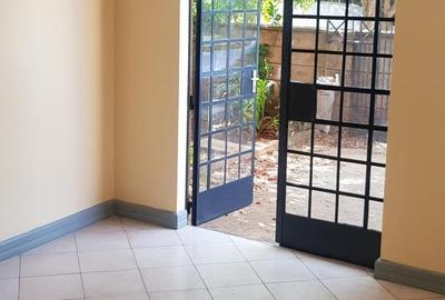 4 Bed Townhouse with En Suite at Off Mombasa Road - 2