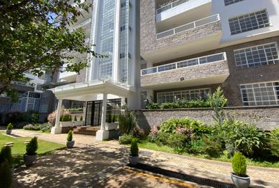 3 Bed Apartment with En Suite in Lavington