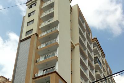 1 Bed Apartment with En Suite at Dennis Pritt Road