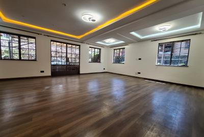 4 Bed Townhouse with En Suite in Lavington - 2