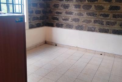 5 Bed House with En Suite at Membley - 4