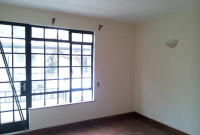 3 Bed Apartment with En Suite at Riverside Drive