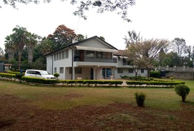 6 Bed House with En Suite at Nyari Estate