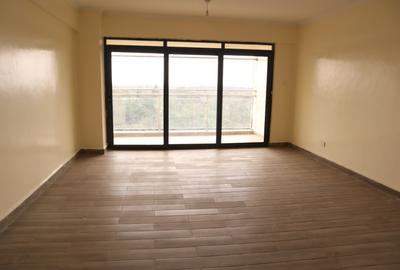 4 Bed Apartment with En Suite in Parklands - 2