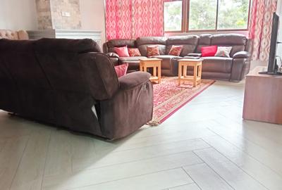 Furnished 2 Bed Apartment with Backup Generator in Runda