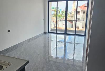 1 Bed Apartment with Gym in Kilimani