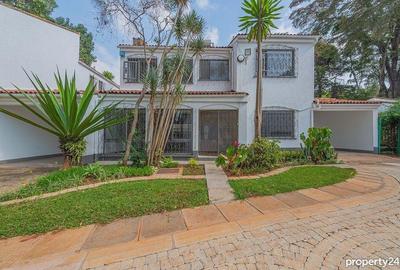 4 Bed Townhouse with En Suite in Muthaiga