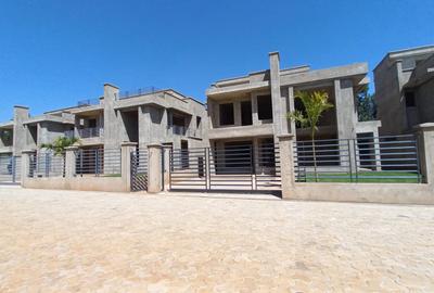 4 Bed House with En Suite in Kikuyu Town - 4