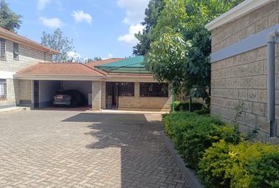 2 Bed House with En Suite at Runda - 2