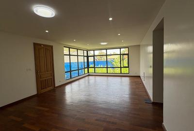 3 Bed Townhouse with En Suite at 4Th Avenue - 3