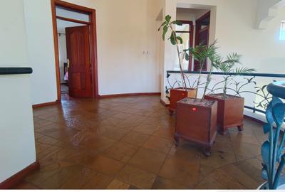 4 Bed House with En Suite at Runda - 3