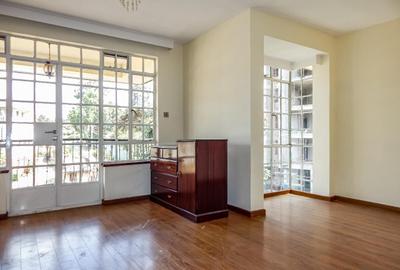 3 Bed Apartment with En Suite at Riverside Drive - 3