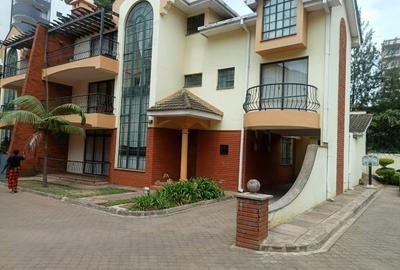 4 Bed Villa with En Suite in Kileleshwa