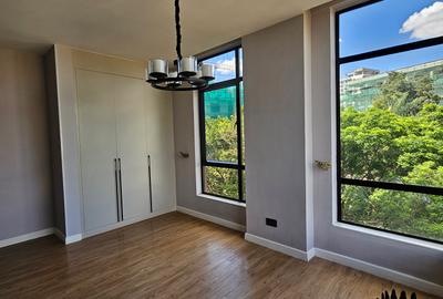 3 Bed Apartment with En Suite in Westlands Area