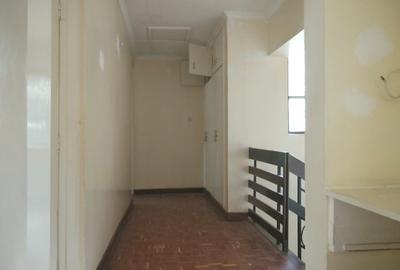Commercial Property with Service Charge Included in Kilimani
