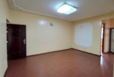 3 Bed Apartment with En Suite at Kilimani Estate Nairobi - 2