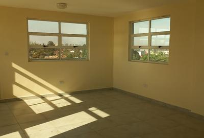 810 ft² Office with Service Charge Included in Industrial Area