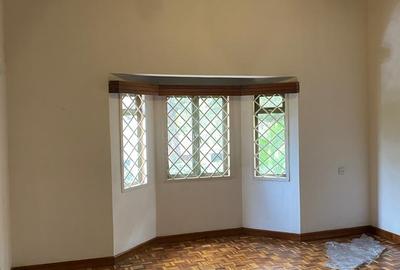 4 Bed Townhouse with En Suite at Gitanga Road - 3