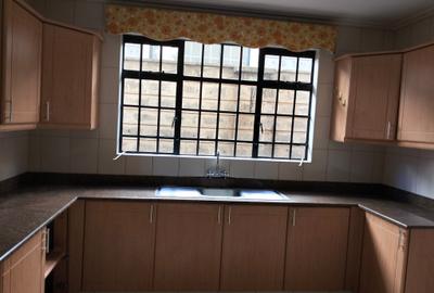 4 Bed Townhouse with En Suite in Lavington