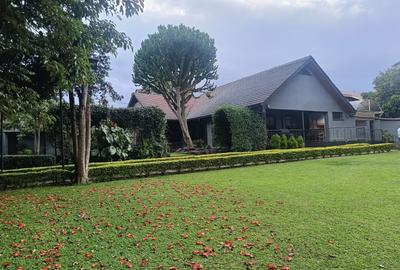 3 Bed House with En Suite at Nyari - 3