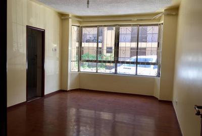 4 Bed Apartment with En Suite in Lavington