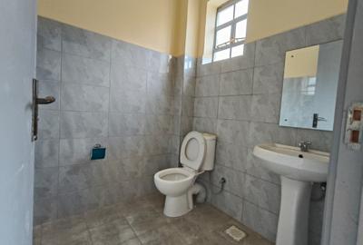 7,637 ft² Warehouse with Service Charge Included in Ruaraka - 3