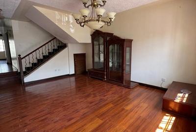 4 Bed Townhouse with En Suite at Kileleshwa - 2