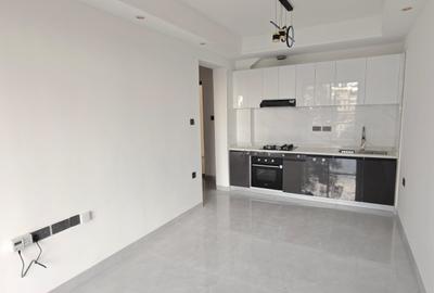 1 Bed Apartment with Swimming Pool in Kilimani - 4