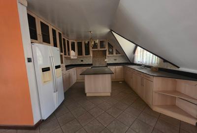 4 Bed Apartment with En Suite at Lavington - 4