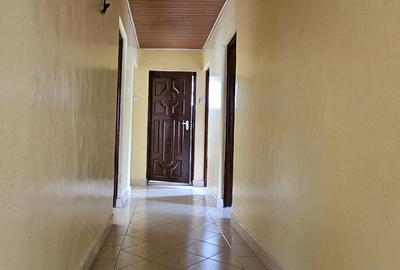 4 Bed House with En Suite in Karen