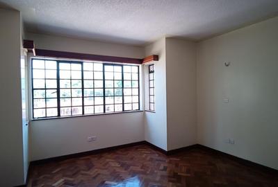 3 Bed Apartment with En Suite at Kileleshwa - 4