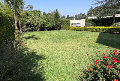 5 Bed Villa with En Suite in Runda - 2