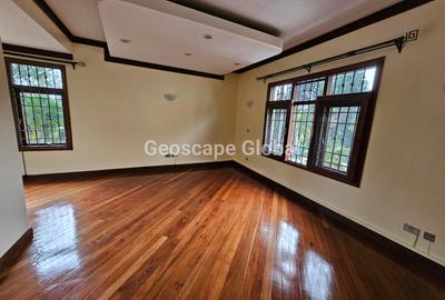 3 Bed Townhouse with En Suite in Spring Valley - 4