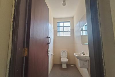 10,500 ft² Warehouse with Service Charge Included in Ruiru - 2
