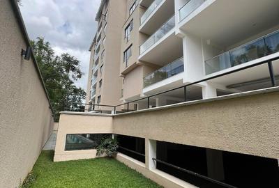 3 Bed Apartment with En Suite at Valley Arcade