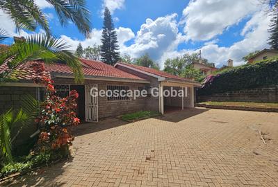 5 Bed House with En Suite in Gigiri