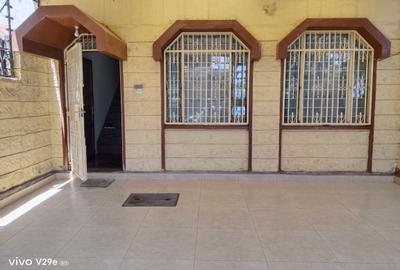 3 Bed Townhouse with En Suite at Off Mombasa Road - 2