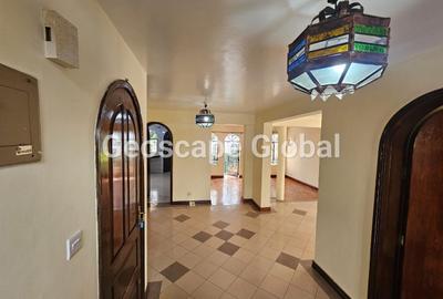5 Bed Townhouse with En Suite in Riverside