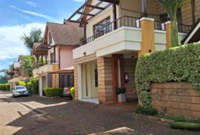 5 Bed Townhouse with En Suite at Kabarsiran Road