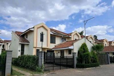 5 Bed House with En Suite in Syokimau