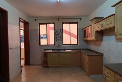 4 Bed Apartment with En Suite in Parklands - 4